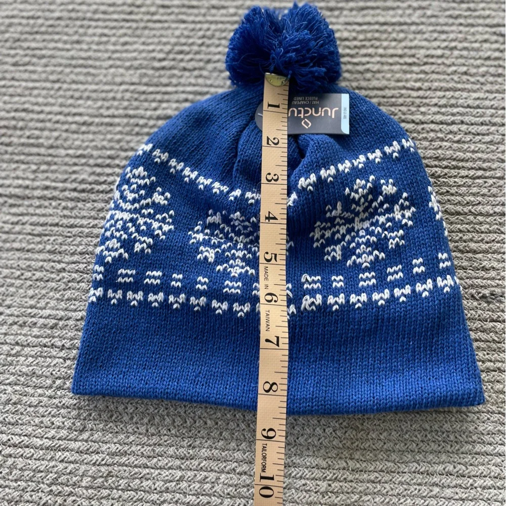 Juncture Cobalt Blue and White Snowflake Fleece Lined Knit Hat with Pom NWT